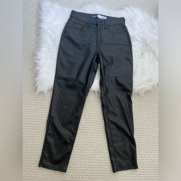 NWOT Old Navy High-Waisted OG Straight Faux-Leather Ankle Pants - Picture 3 of 11